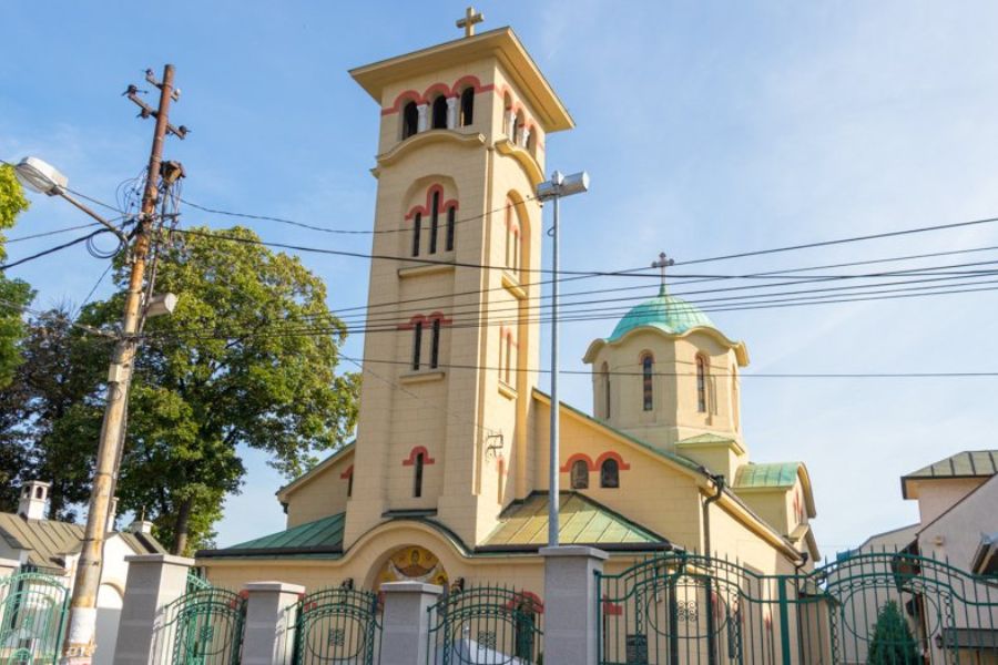 Hram Pokrova Presvete Bogorodice – Zvezdara