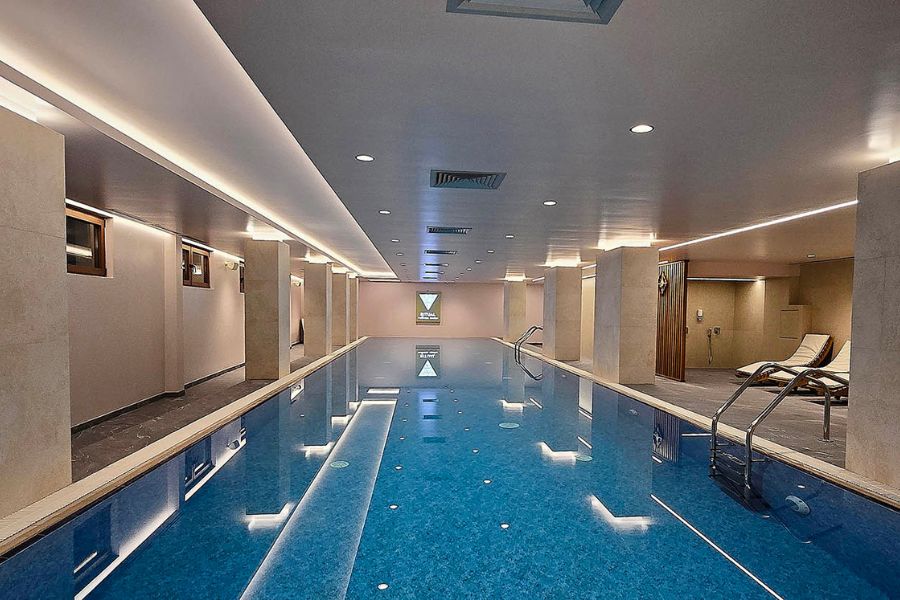 Moderan bazen u Ritual Wellness Centru na Zvezdari za školu plivanja, obuku plivanja za odrasle i rekreativno plivanje