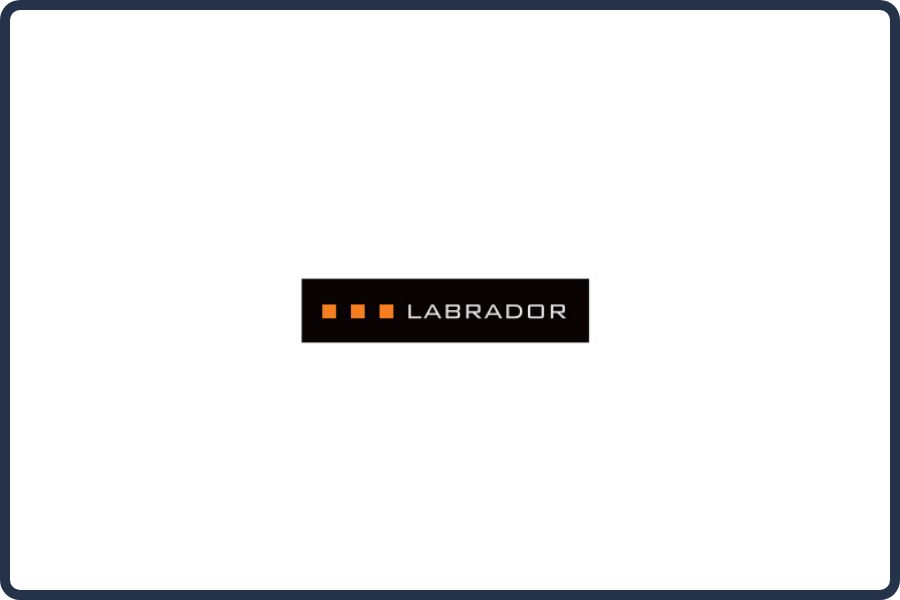 Labrador u Beo shopping centru na Zvezdari